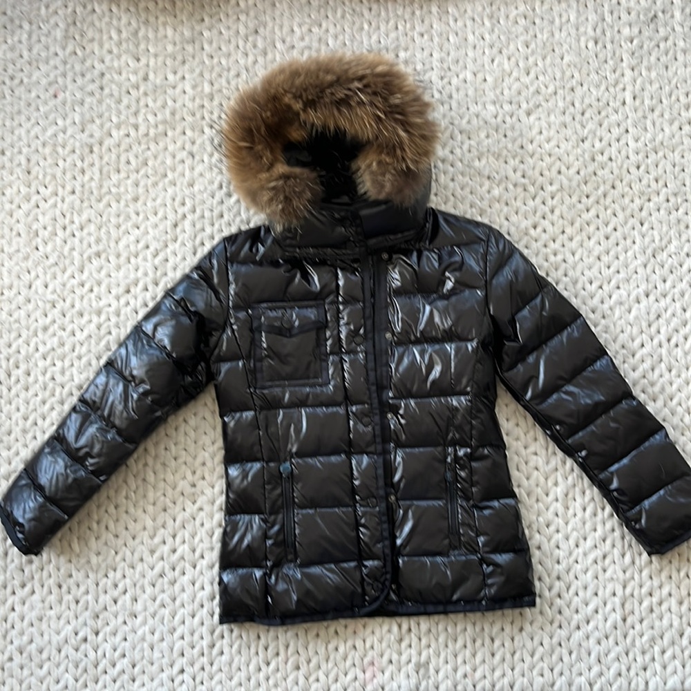 MONCLER ARMOISE SHORT DOWN JACKET (Replica)